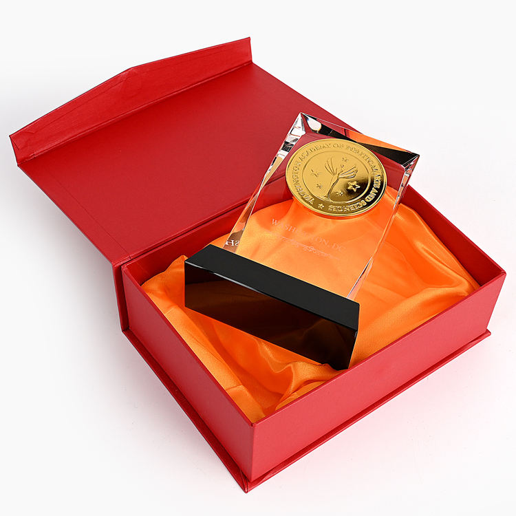 K9 Crystal Glass Sports Style Durable Award Trophy with Customized Engraved Logo 24*8.5cm Multi-Color Gift Box Packaging