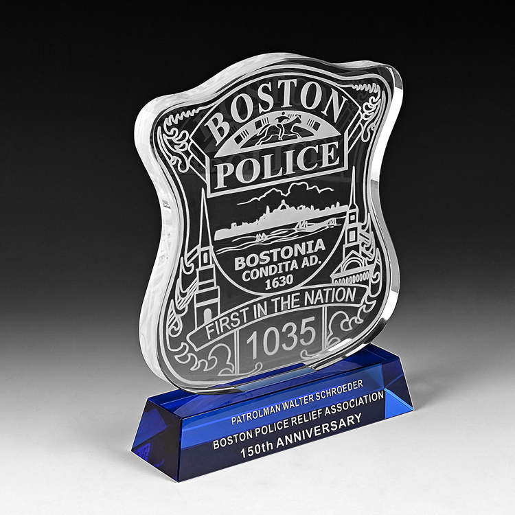 Shining  Customized Crystal Glass Cube Trophy Blue Base With Laser Printing Shield Shape Company Awards for Gift Purposes