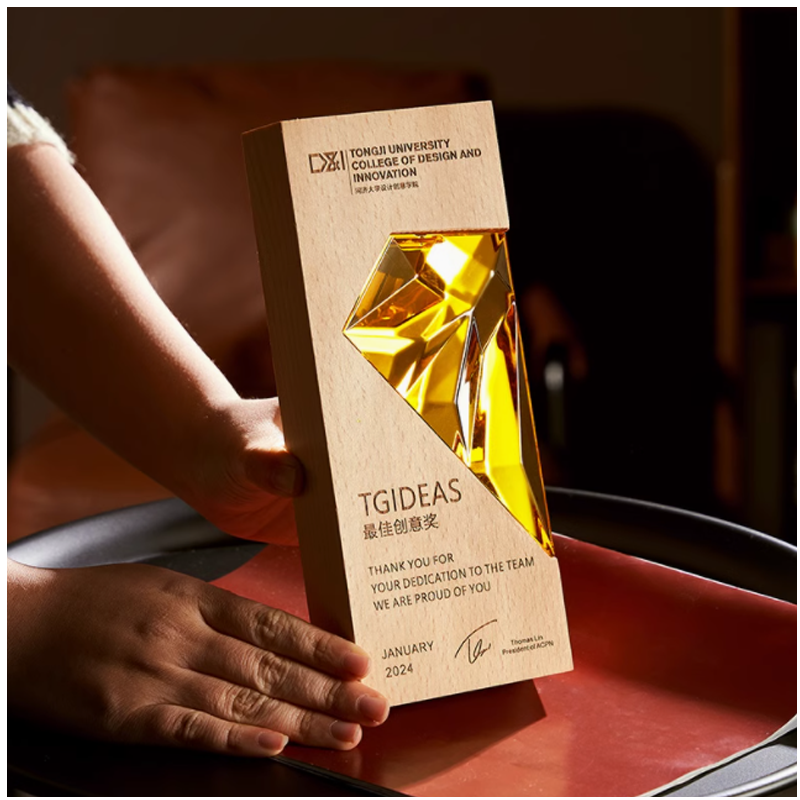 Shining Crystal Crafts Custom Design K9 Crystal Glass  Trophy Wood Award for Employee Recognition Awards With Gift Box