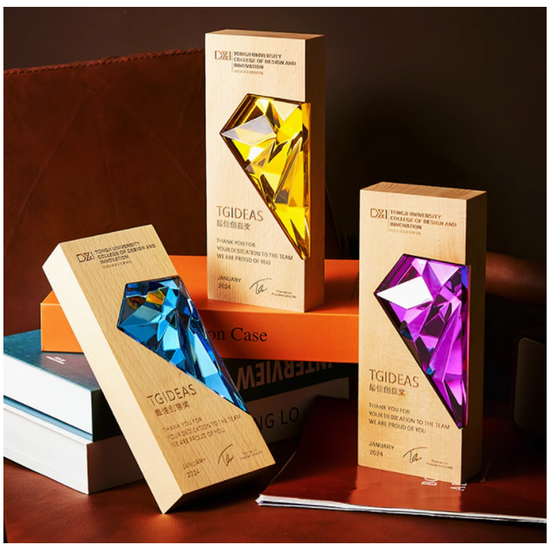 Shining Crystal Crafts Custom Design K9 Crystal Glass  Trophy Wood Award for Employee Recognition Awards With Gift Box