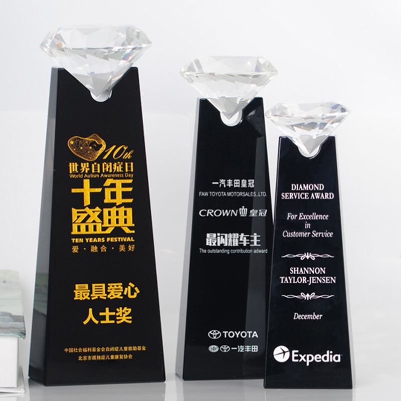 Bulk Price China Factory Supply Crystal Glass Black Diamond Trophy