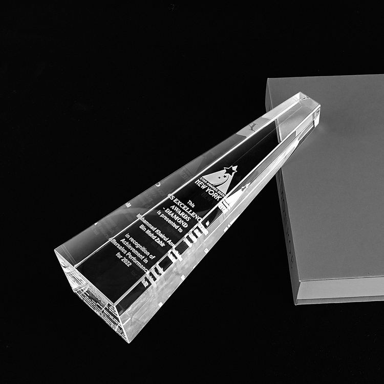 Shining Customized 3D Laser Engraving Clear Glass  Obelisk Crystal Glass Tower Award Trophy for Souvenir