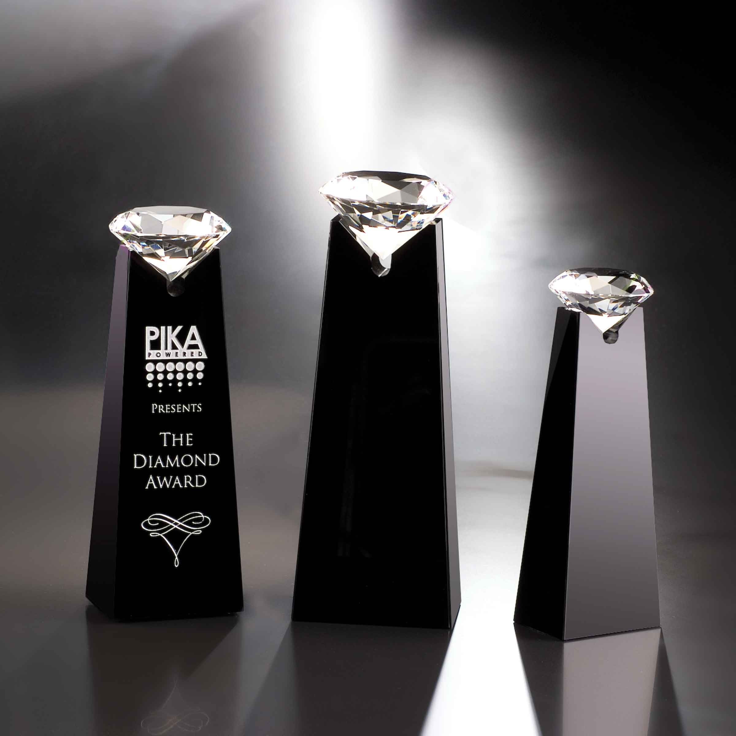 Bulk Price China Factory Supply Crystal Glass Black Diamond Trophy