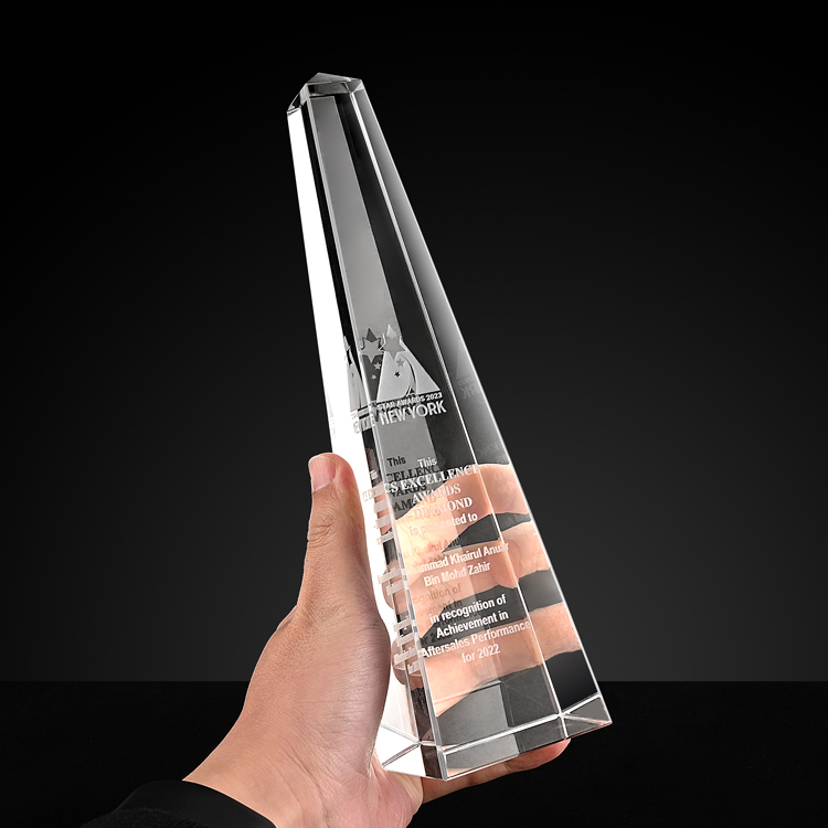 Shining Customized 3D Laser Engraving Clear Glass  Obelisk Crystal Glass Tower Award Trophy for Souvenir