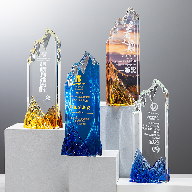 New Design High Quality UV Printed Engraved Award Crystal Glass Trophy Business Gift Plaque Mountain Peak Design