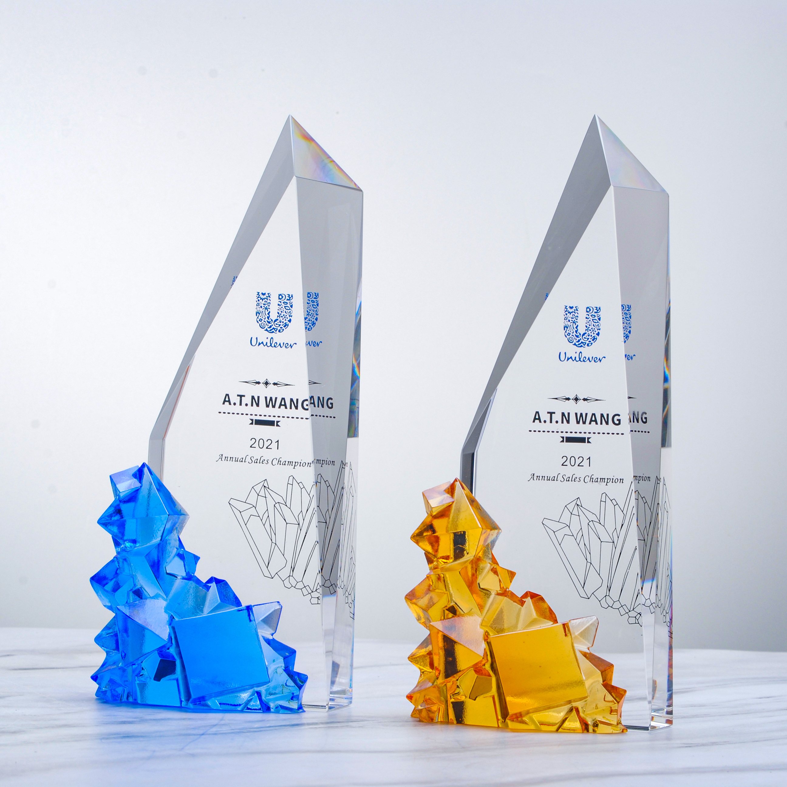 2025 New Arrival Wholesale Crystal Trophy Crystal Glass Award Crystal Plaque for Souvenir Gifts