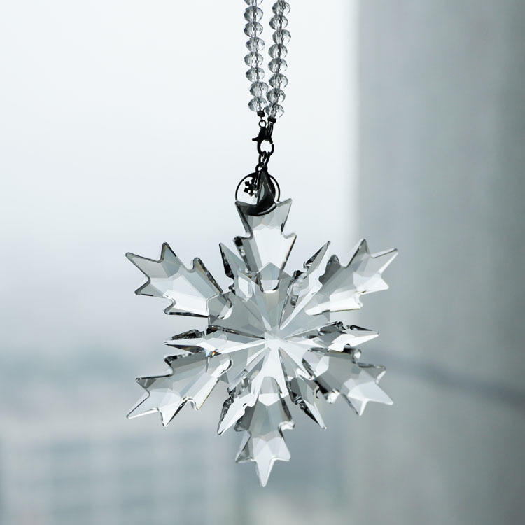 Fashion K9 Crystal Snowflake  Christmas Hanging Ornament Car Accessories Small Crystal Model  Wedding Return Glass Pendant