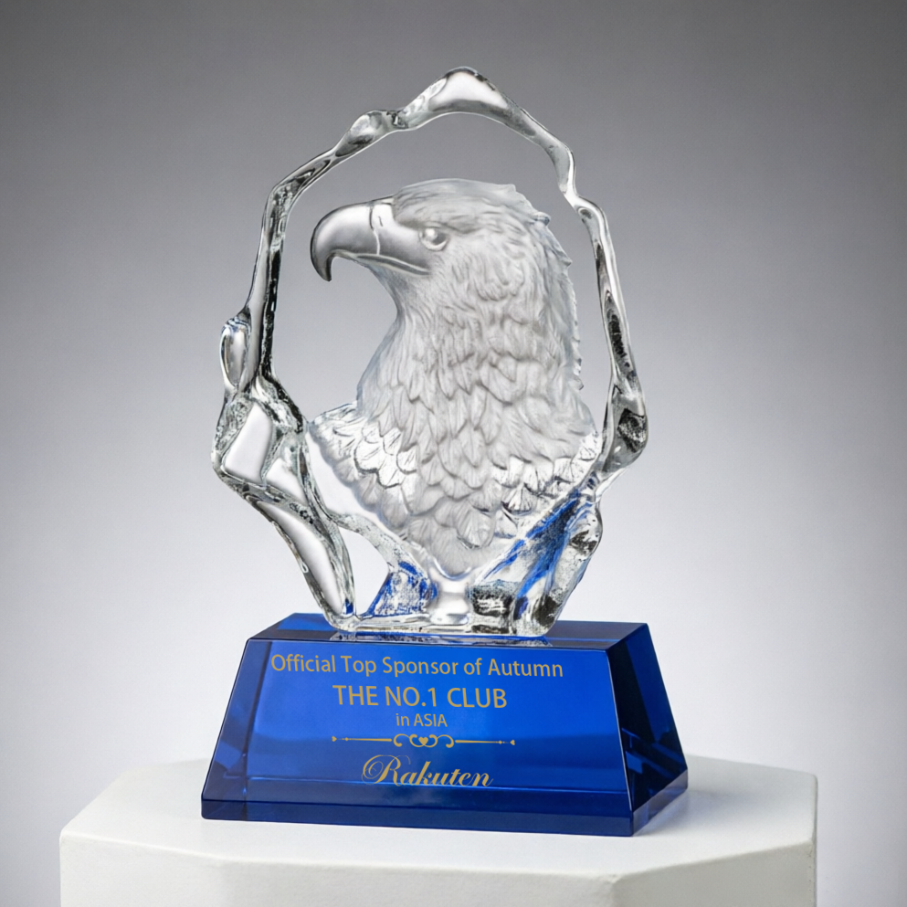 Noble Manufacturer Crystal Eagle Business Honor Gift Animal Awards Custom Bespoke Logo Eagle Trophy Award Hand Craft