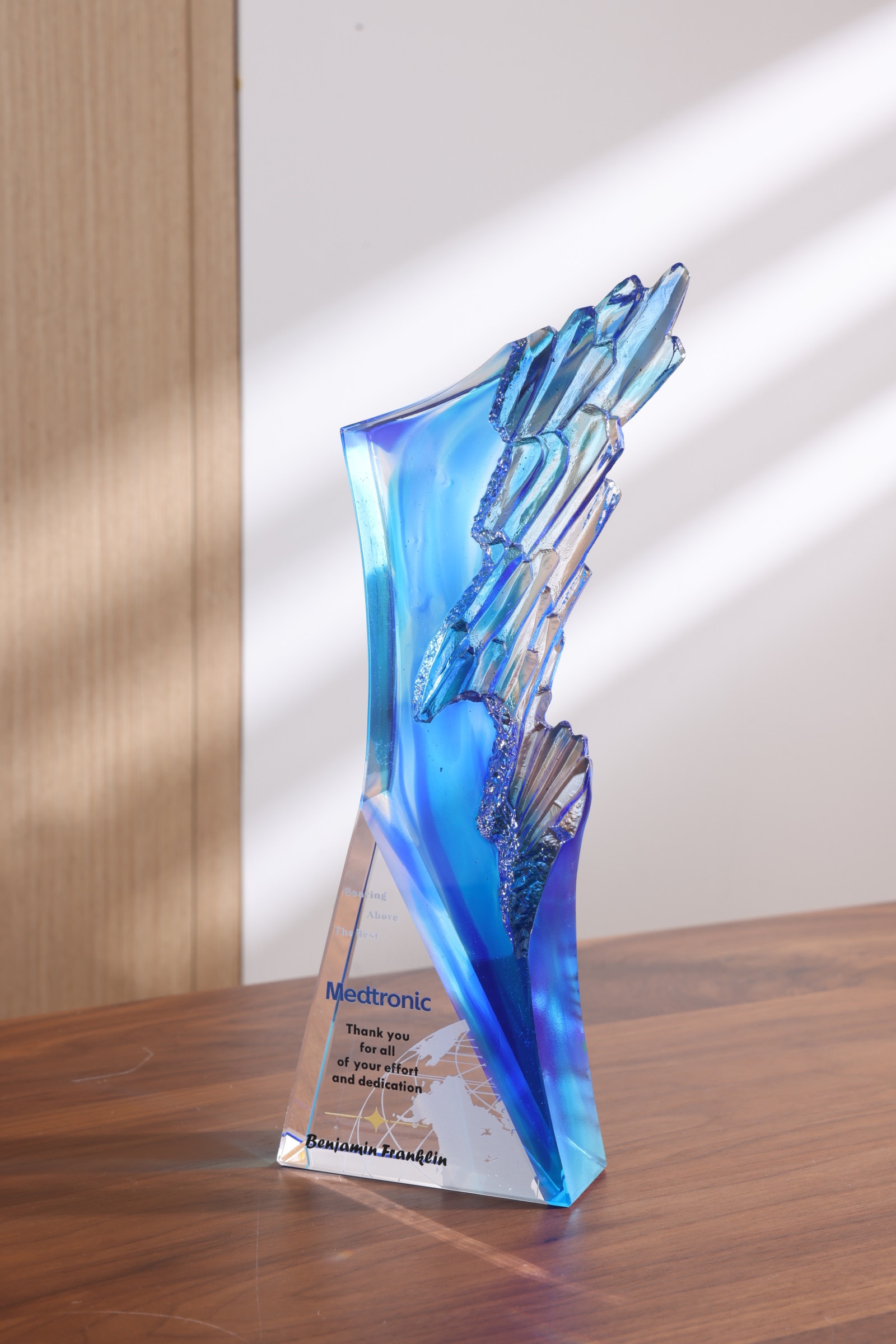 Honor Crystal Award for Engraving Wholesale Customized Competition Crystal Trophy Sandblasting Technique Custom Logo Shape for