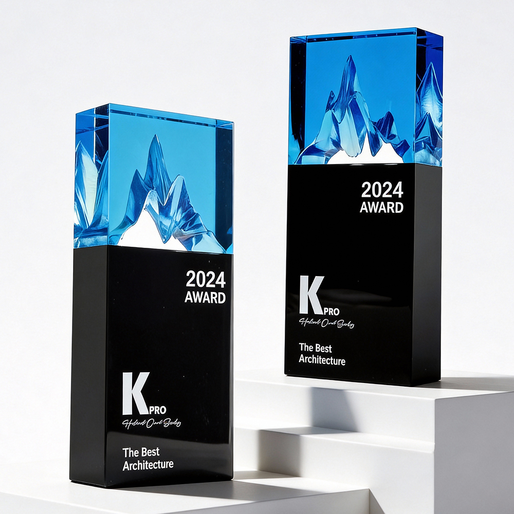 New Design Factory Wholesale High Quality Liuli Iceberg Crystal Award Plaque Trophy Laser UV Printing Custom Logo Fashion Trend