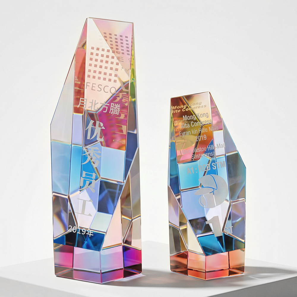 New Design Award Hot Sale Handmade Modern K9 Crystal Trophy Glass Plaque Engraving Custom Trofeos Hexagonal Pillar Shape