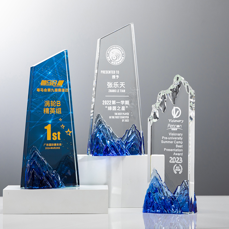 New Design High Quality UV Printed Engraved Award Crystal Glass Trophy Business Gift Plaque Mountain Peak Design