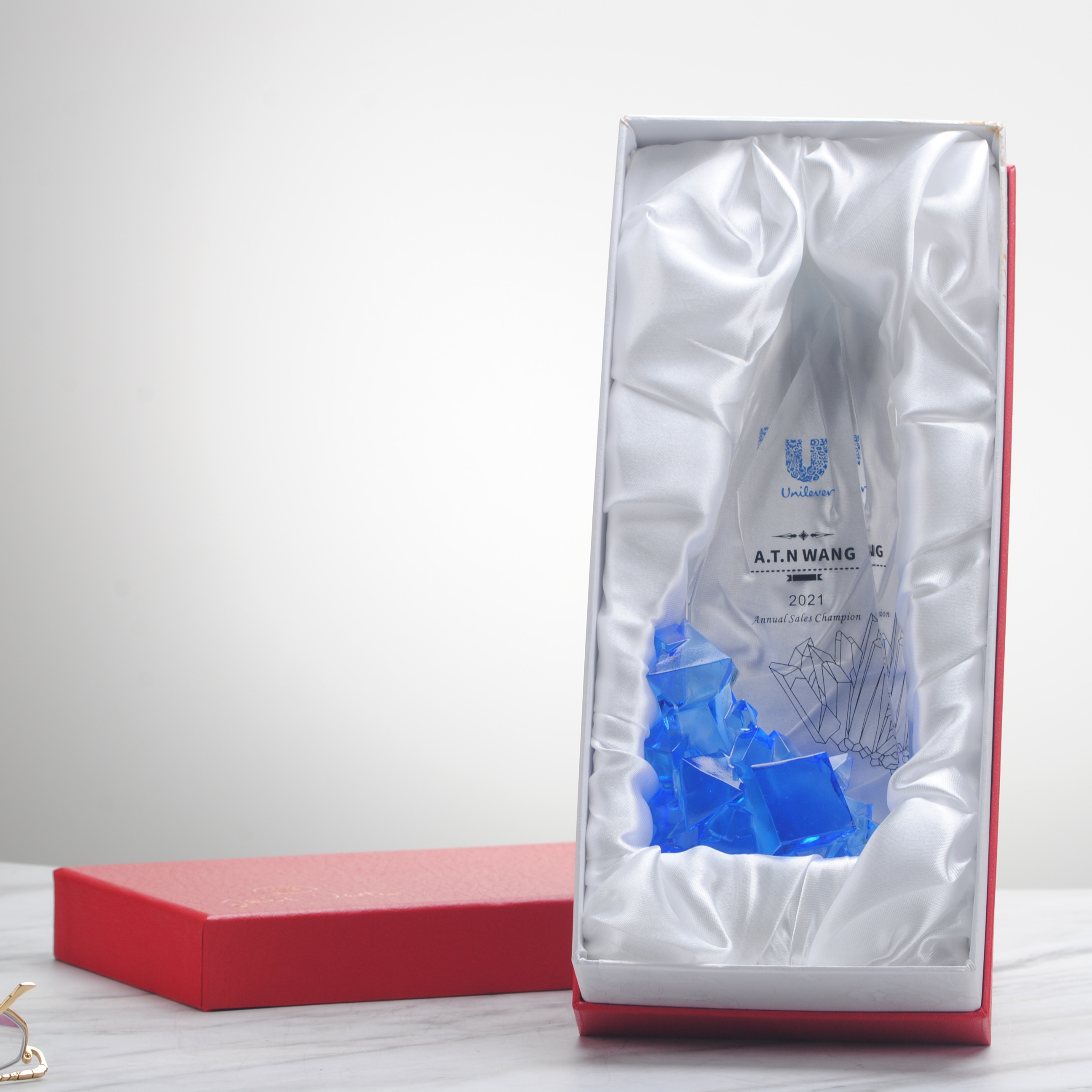 2025 New Arrival Wholesale Crystal Trophy Crystal Glass Award Crystal Plaque for Souvenir Gifts
