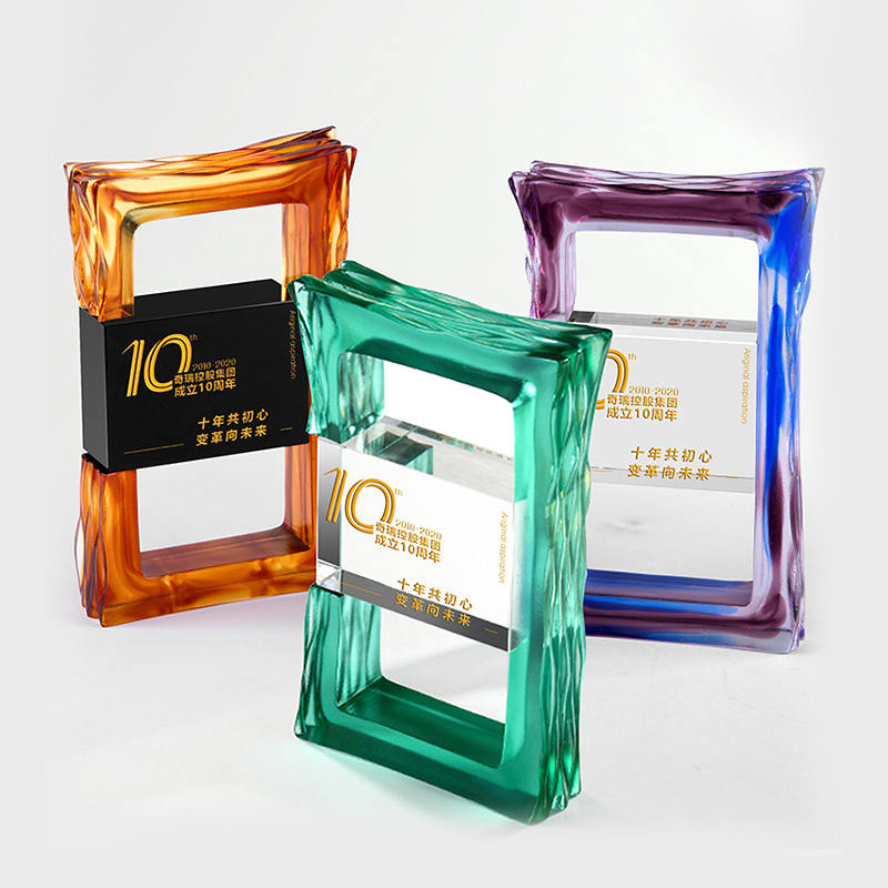 Unique Design Crystal Award Trophy with Customizable Engrave Words Custom Logo UV/Laser Printing HONOR Style for Souvenir Gifts