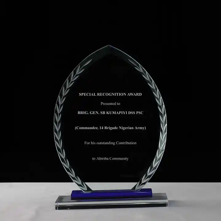 Wholesale High Quality K9 Blank Trophy with Beveled Edges for 3d Laser Engraving Features As Souvenirs Gift