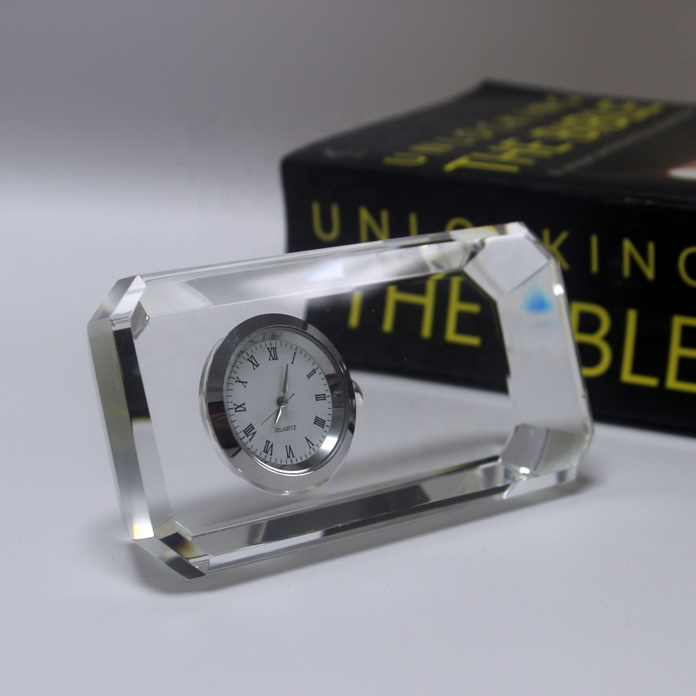Crystal Glass Table Clock Stand Clock Laser Souvenirs  Cheap Mini Crystal Engraved Logo Crystal Promotional Custom 3d Clear Gift