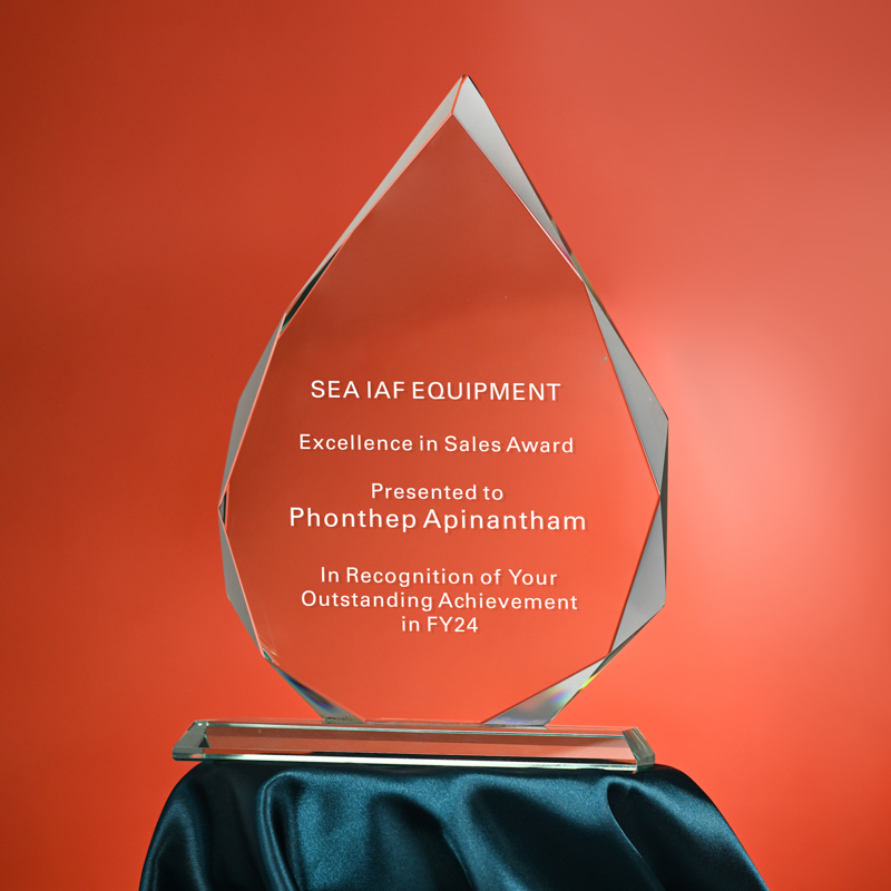 Promotion Business Custom Logo Durable Sandblasted Star Glass Crystal Trophy Sport Cup Award for Souvenirs & Crafts