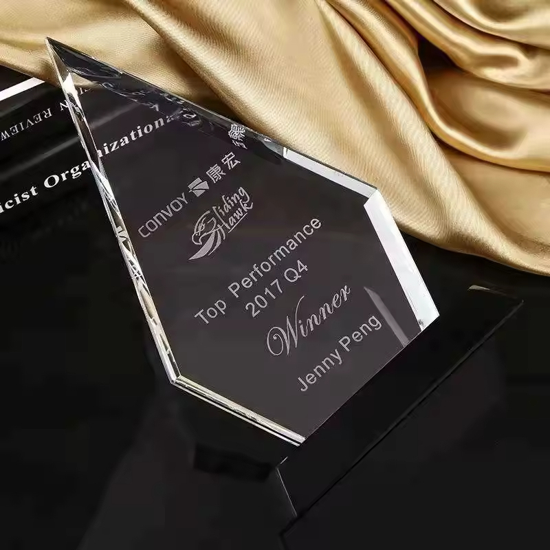 Honor of Crystal New Arrival Customized Crystal Trophy Award Clear Glass Trophy Black Base
