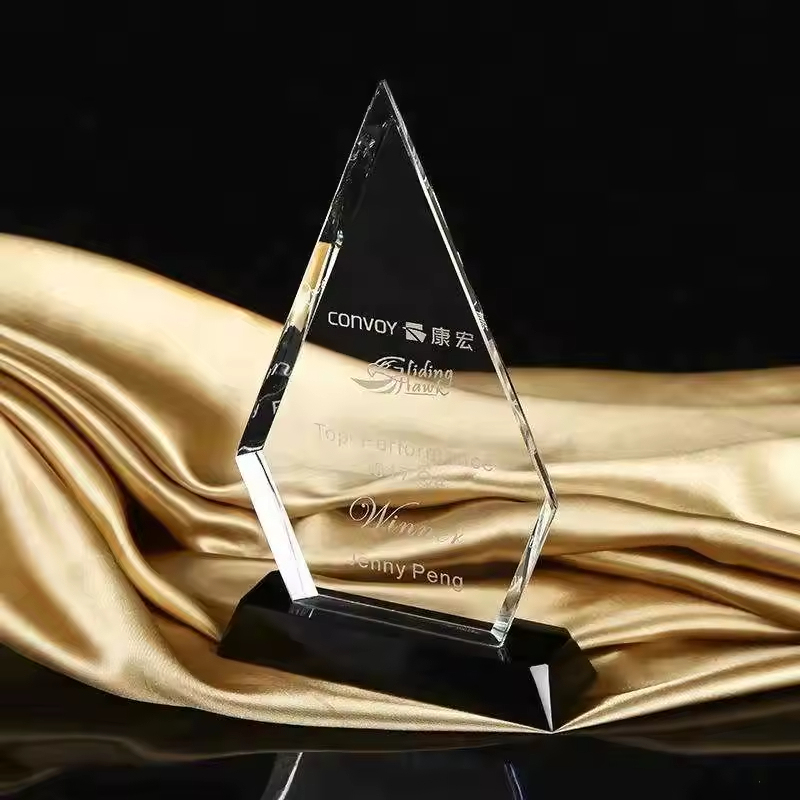 Honor of Crystal New Arrival Customized Crystal Trophy Award Clear Glass Trophy Black Base