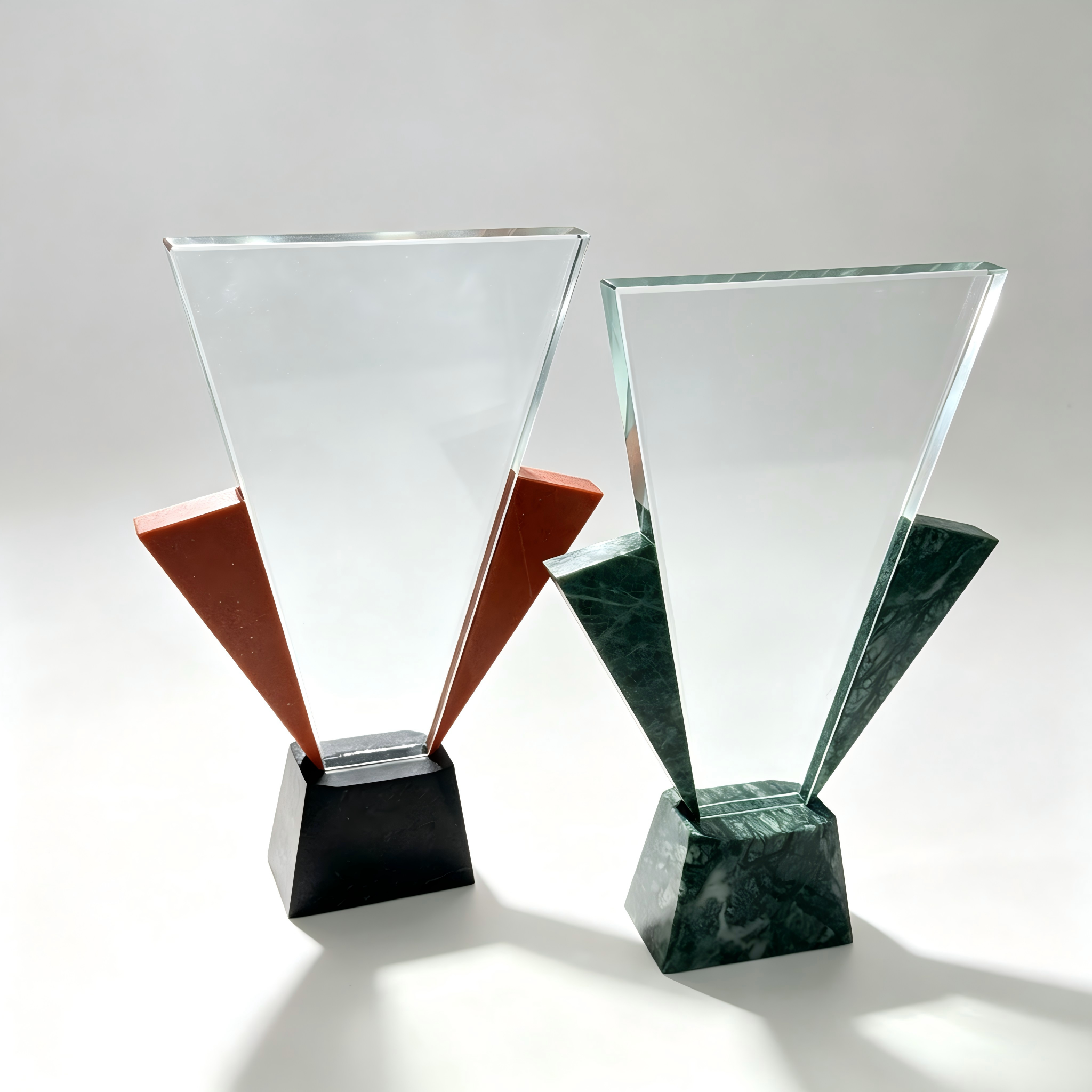 Modern Triangle Crystal Trophy Marble Side Decoration Custom Sandblasted Engraving Fashion Trend TV Movie Style Award Plaque for