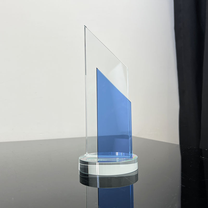 Customized Engraving Blue  Crystal Sailboat Trophy Awards MH-J576