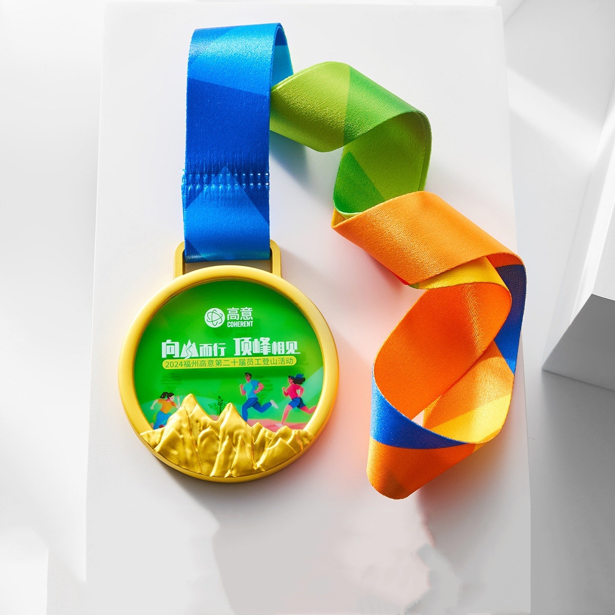 High Quality Custom Commemorative Sports Gold Crystal Medal for Marathon Champion Metal Crystal Glass Medal