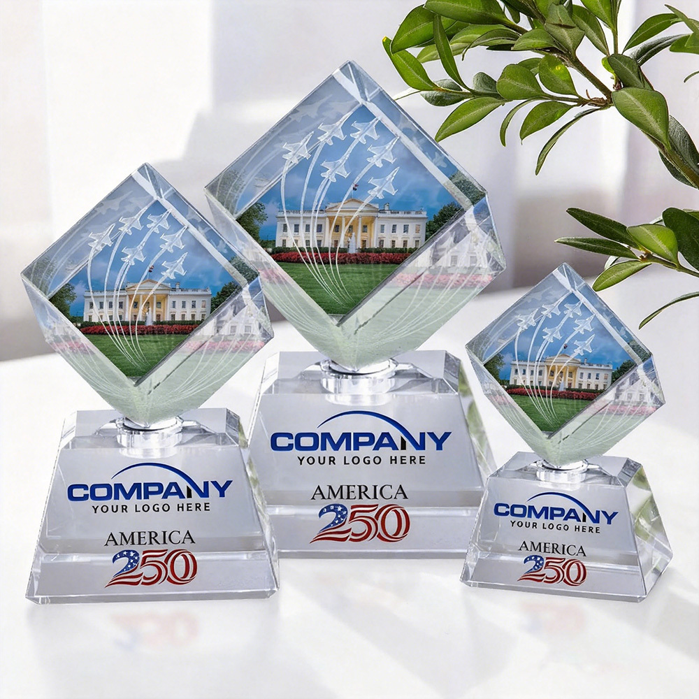 Top Ranking Souvenir Gift Crystal Cube Trophy Business Souvenir Wholesale Desk Decoration