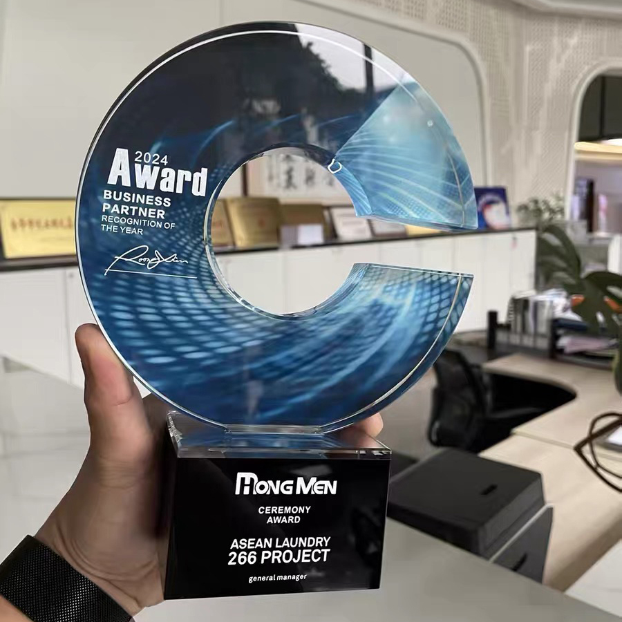 Full Color Printing Crystal Round C Shape Trophy With Black Crytal Base  MH-J761
