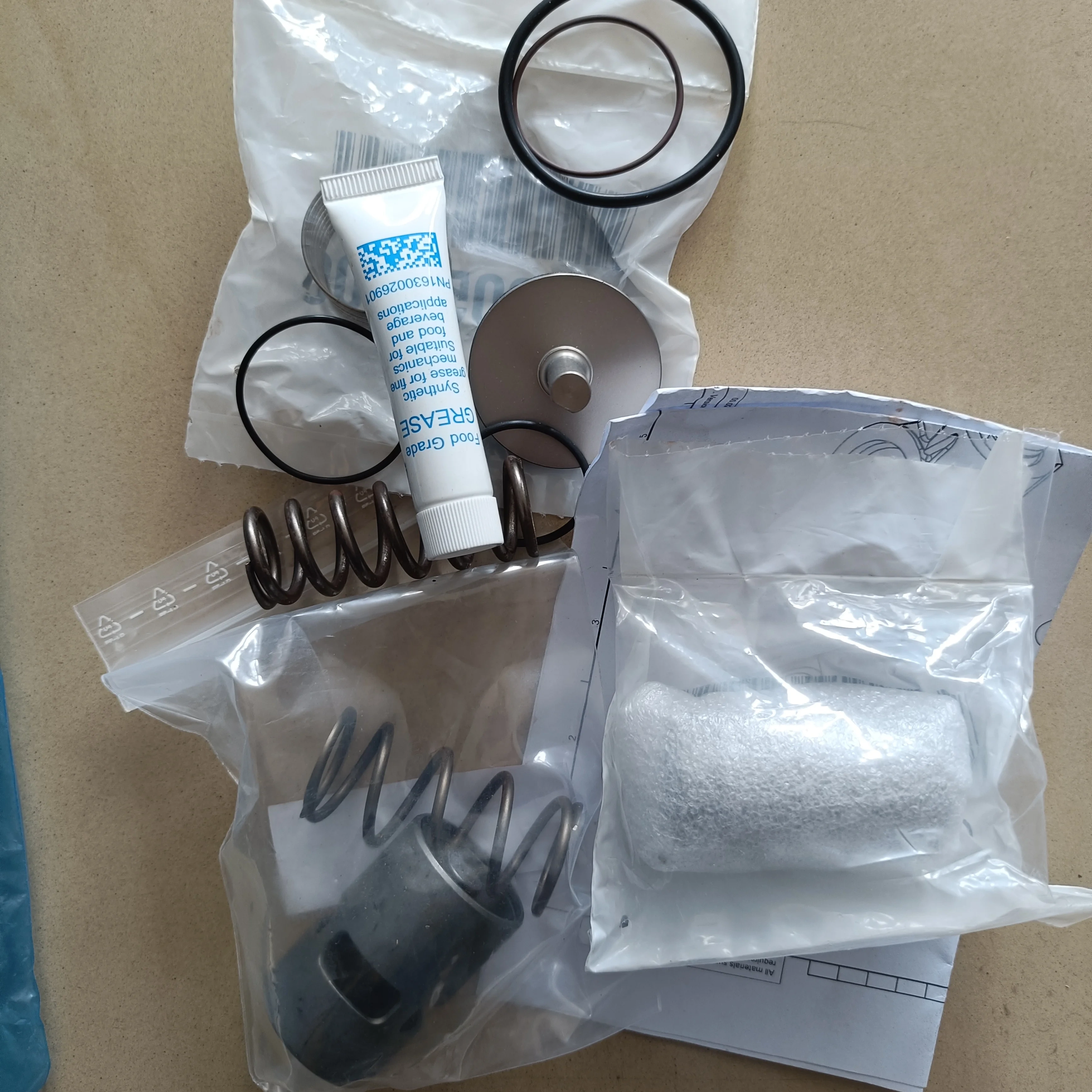 Metal Material Minimum Pressure Valve Kit 2901200653 for Screw Air Compressor,Xi'an Oukesi Machinery Equipment Co.,Ltd,Metal Material Minimum Pressure Valve Kit 2901200653 for Screw Air Compressor-Xi'an Oukesi Machinery Equipment Co.,Ltd