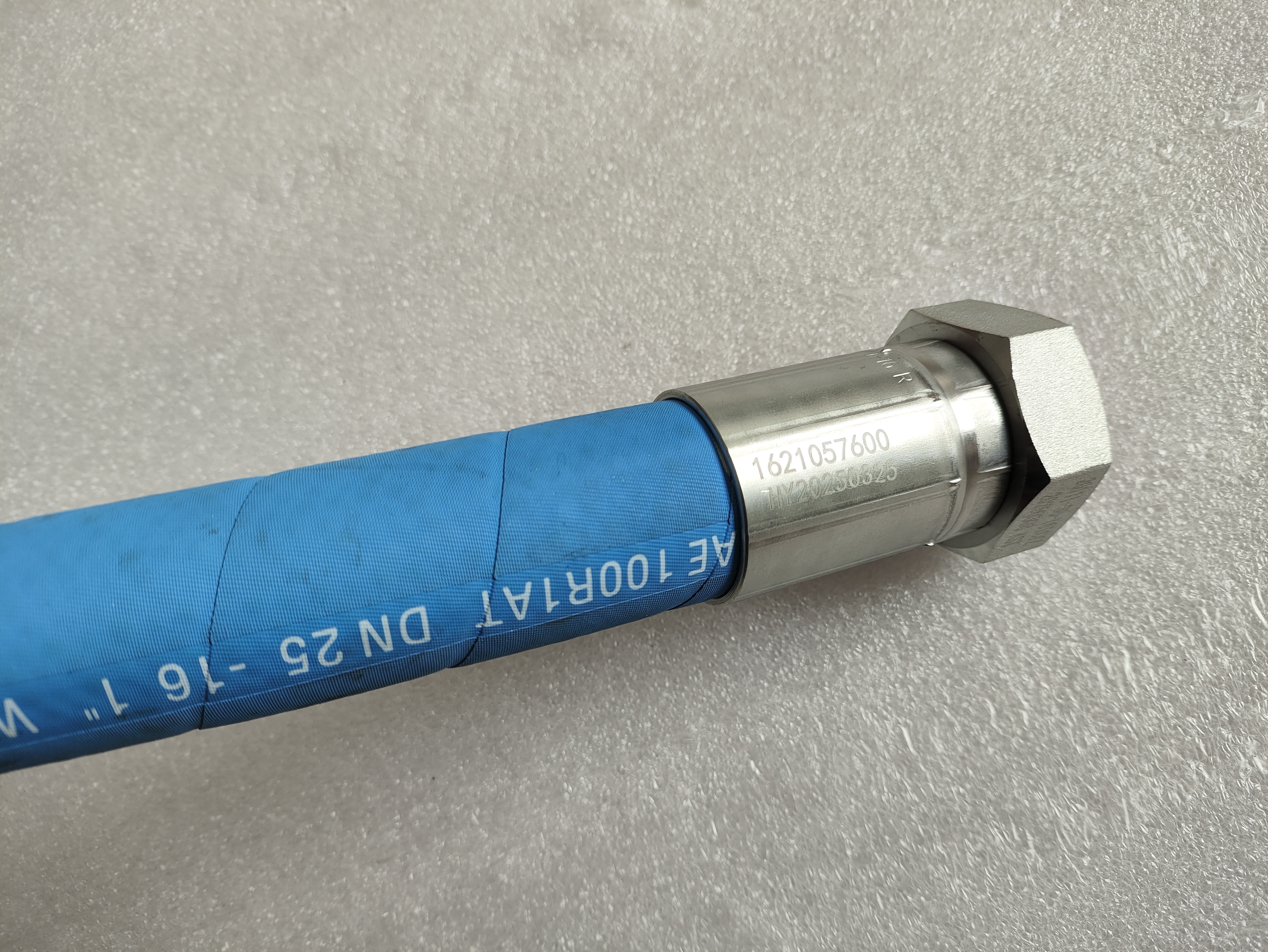 air Compressor Hose Oil Pipe 1621057600, Suitable for Atlas air Compressor Equipment.1621 0576 00,Xi'an Oukesi Machinery Equipment Co.,Ltd,air Compressor Hose Oil Pipe 1621057600, Suitable for Atlas air Compressor Equipment.1621 0576 00