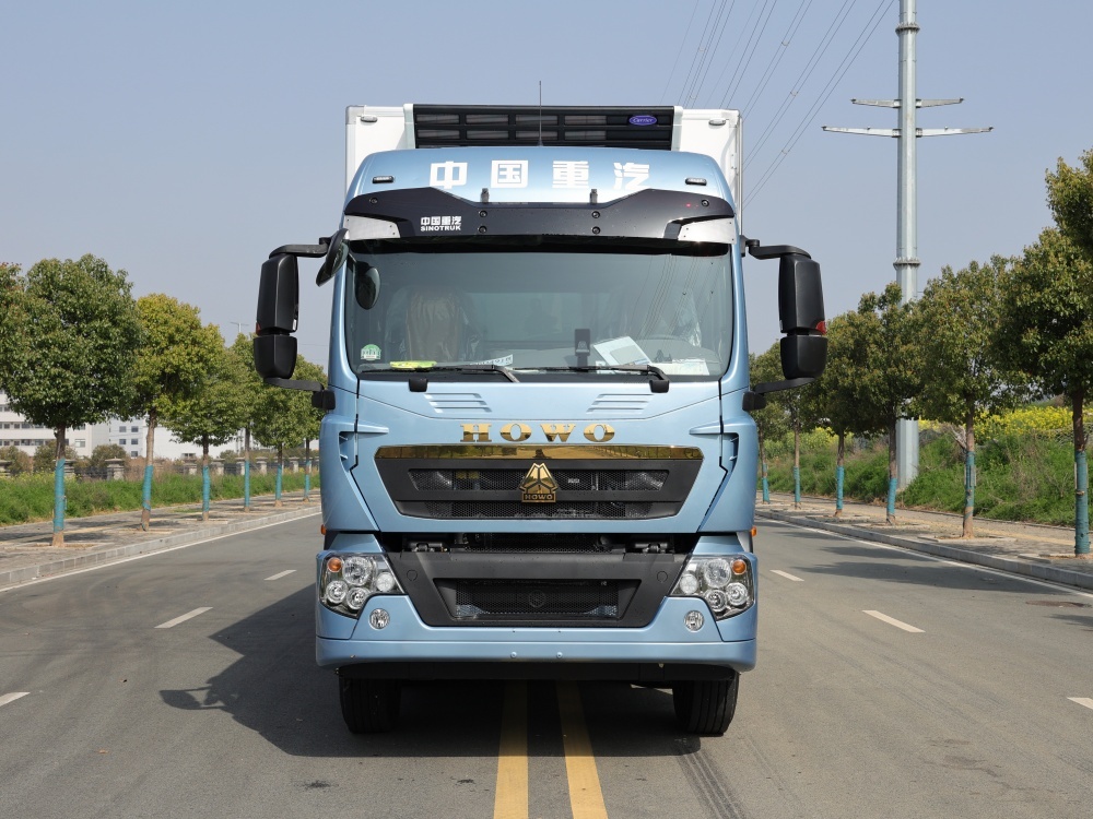 Sinotruk Howo TX7 56 cubic Refrigerated Truck,MY SHOP,Sinotruk Howo TX7 56 cubic Refrigerated Truck