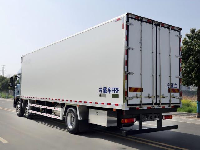 Sinotruk Howo TX7 56 cubic Refrigerated Truck,MY SHOP,Sinotruk Howo TX7 56 cubic Refrigerated Truck