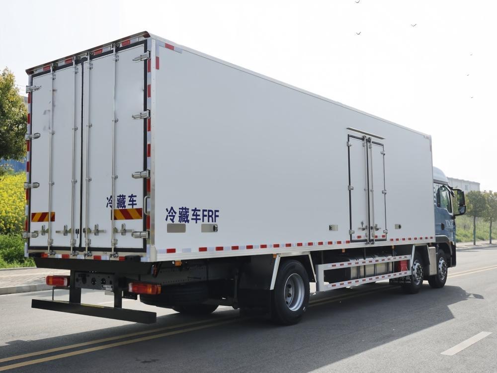Sinotruk Howo TX7 56 cubic Refrigerated Truck,MY SHOP,Sinotruk Howo TX7 56 cubic Refrigerated Truck