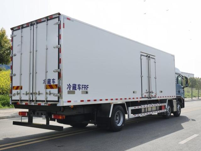 Sinotruk Howo TX7 56 cubic Refrigerated Truck,MY SHOP,Sinotruk Howo TX7 56 cubic Refrigerated Truck