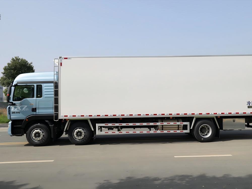 Sinotruk Howo TX7 56 cubic Refrigerated Truck,MY SHOP,Sinotruk Howo TX7 56 cubic Refrigerated Truck