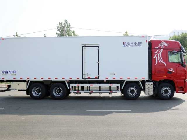 Dongfeng Tianlong 8x4 55m³ Refrigerated Truck,MY SHOP,Dongfeng Tianlong 8x4 55m³ Refrigerated Truck