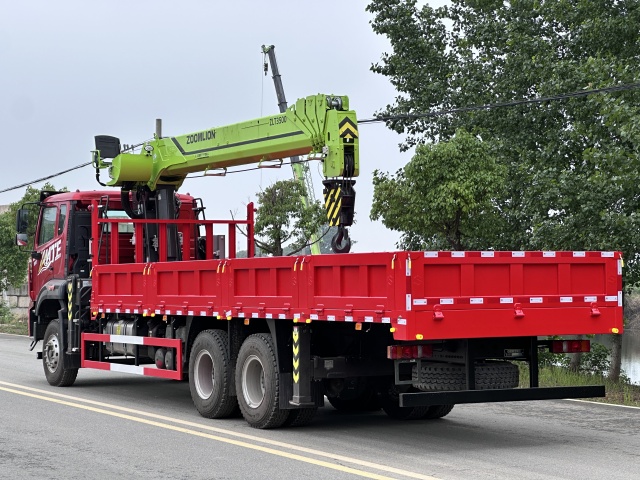 Sinotruk Howo MATE / Zoomlion 14-Ton Truck-Mounted Crane with 5-Section Boom,MY SHOP,Sinotruk Howo MATE / Zoomlion 14-Ton Truck-Mounted Crane with 5-Section Boom