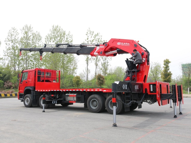 Grue sur camion à flèche articulée Sinotruk Howo 8x4 Changxing 110 tonnes, MA BOUTIQUE, Grue sur camion à flèche articulée Sinotruk Howo 8x4 Changxing 110 tonnes