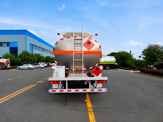 Camión de transporte de petróleo Dongfeng Tianlong 8x4 de 20 m³, MI TIENDA, Camión de transporte de petróleo Dongfeng Tianlong 8x4 de 20 m³