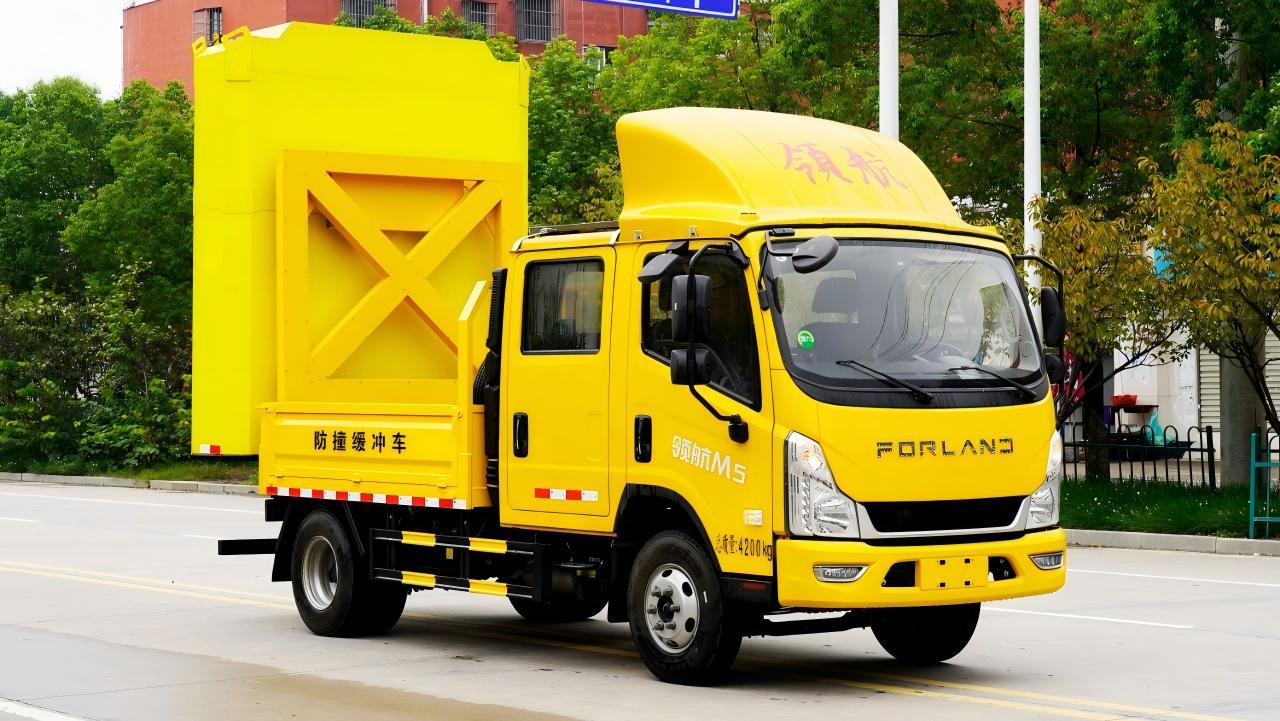 Camion Foton Linghang 100K à coussins de sécurité, Suizhou Hongda Automobile Sales Co., Ltd., Camion Foton Linghang 100K à coussins de sécurité