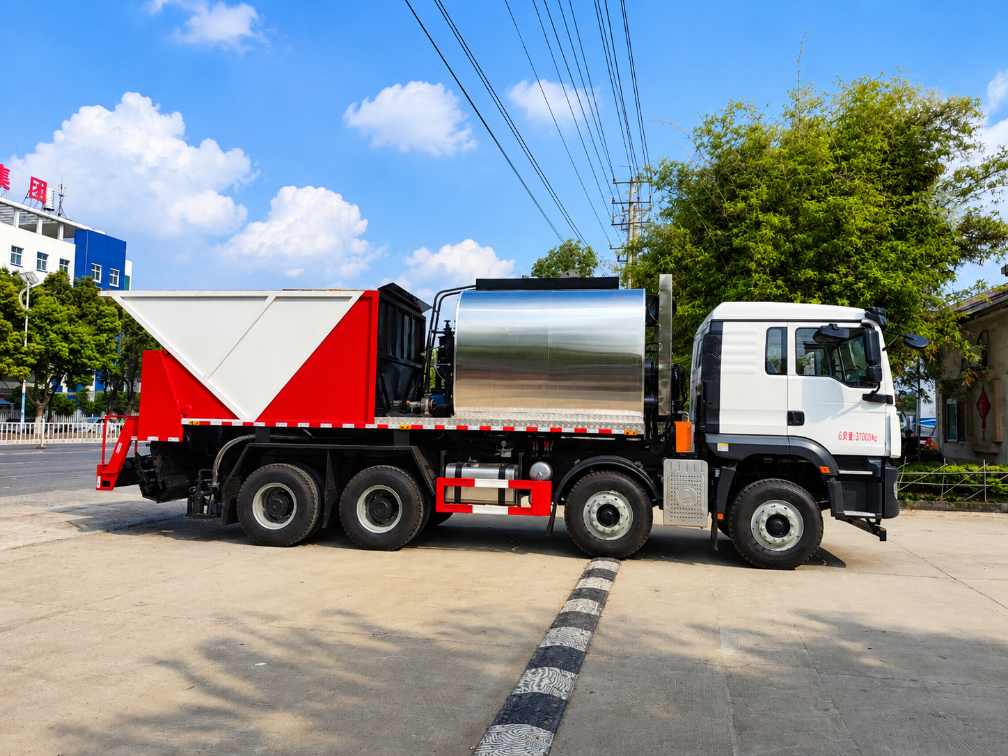 Shacman 20 m³ Synchronous Chip Sealing Truck, Suizhou Hongda Automobile Sales Co., Ltd.,Shacman 20 m³ Synchronous Chip Sealing Truck