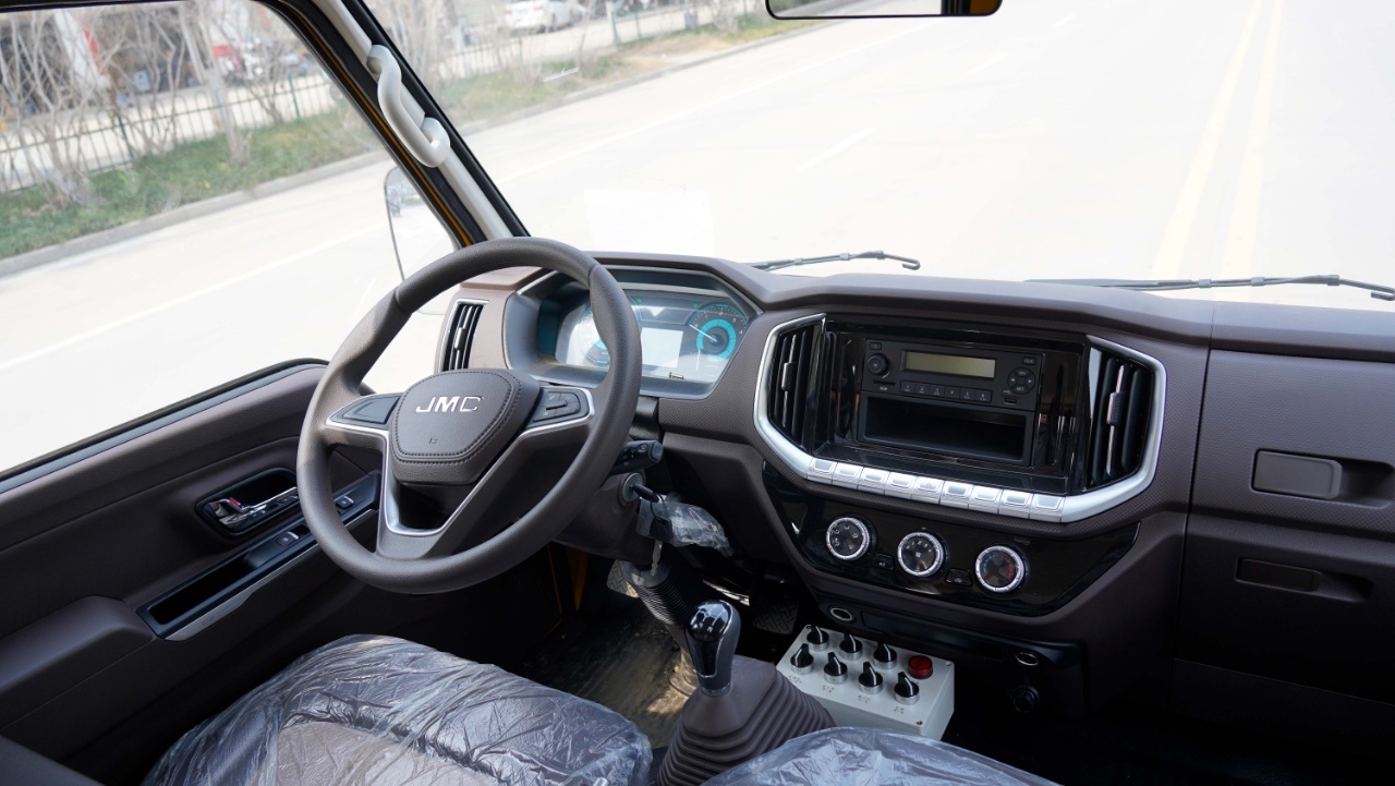JMC 80k Crash Cushion TruckCompany, Suizhou Hongda Automobile Sales Co., Ltd.,JMC 80k Crash Cushion TruckCompany