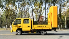 Camion Dongfeng 100K à coussins de sécurité, Suizhou Hongda Automobile Sales Co., Ltd., Camion Dongfeng 100K à coussins de sécurité