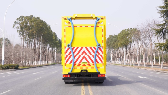 Camion Dongfeng D3S 100k avec coussins de sécurité, Suizhou Hongda Automobile Sales Co., Ltd., Camion Dongfeng D3S 100k avec coussins de sécurité