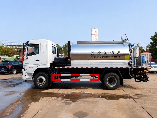 Camion distributeur d'asphalte Shacman de 12 m³, Suizhou Hongda Automobile Sales Co., Ltd., Camion distributeur d'asphalte Shacman de 12 m³