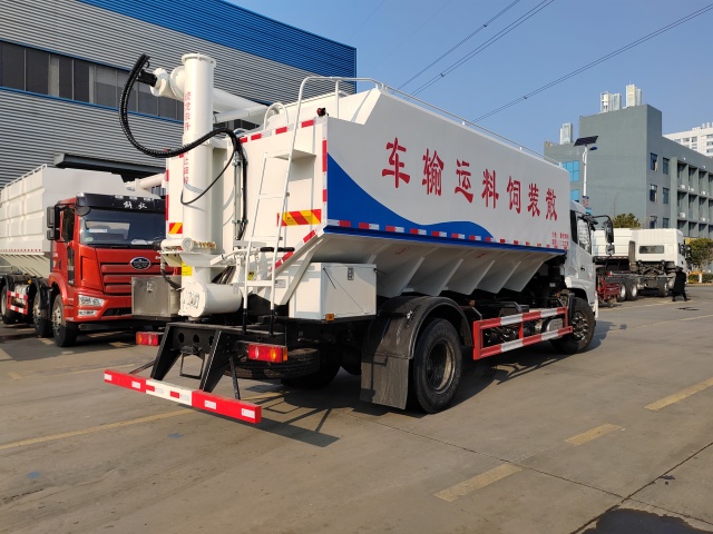 Camion de transport d'aliments en vrac Dongfeng Tianjin 22 m³, Suizhou Hongda Automobile Sales Co., Ltd., Camion de transport d'aliments en vrac Dongfeng Tianjin 22 m³