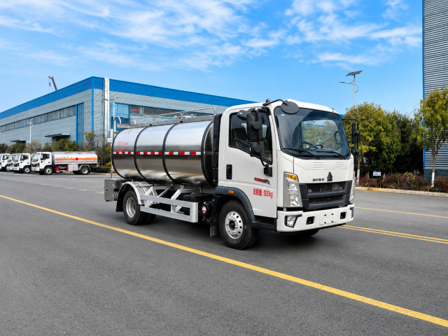 Sinotruk Howo 6m³ Milk Tanker Truck, Suizhou Hongda Automobile Sales Co., Ltd.,Sinotruk Howo 6m³ Milk Tanker Truck