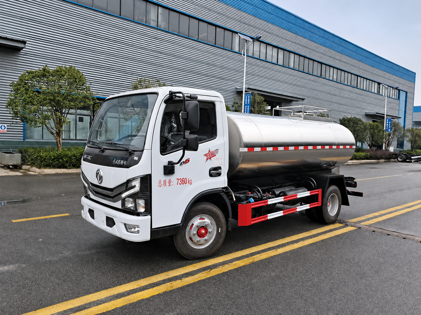 Dongfeng Dollicar 4.7m³ Milk Tanker Truck, Suizhou Hongda Automobile Sales Co., Ltd.,Dongfeng Dollicar 4.7m³ Milk Tanker Truck