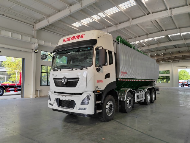Camion d'alimentation en vrac Dongfeng Tianlong 32,8 m³, Suizhou Hongda Automobile Sales Co., Ltd., Camion d'alimentation en vrac Dongfeng Tianlong 32,8 m³