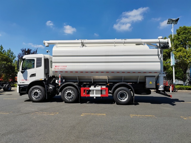 Dongfeng Tianjin 6x2 3 essieux 28,36 m³ Camion de transport d'aliments en vrac, Suizhou Hongda Automobile Sales Co., Ltd., Dongfeng Tianjin 6x2 3 essieux 28,36 m³ Camion de transport d'aliments en vrac